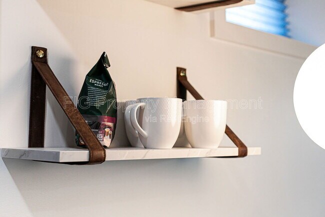 Building Photo - 3415 N Broadway