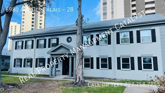 Building Photo - 6980 Avenue Des Palais