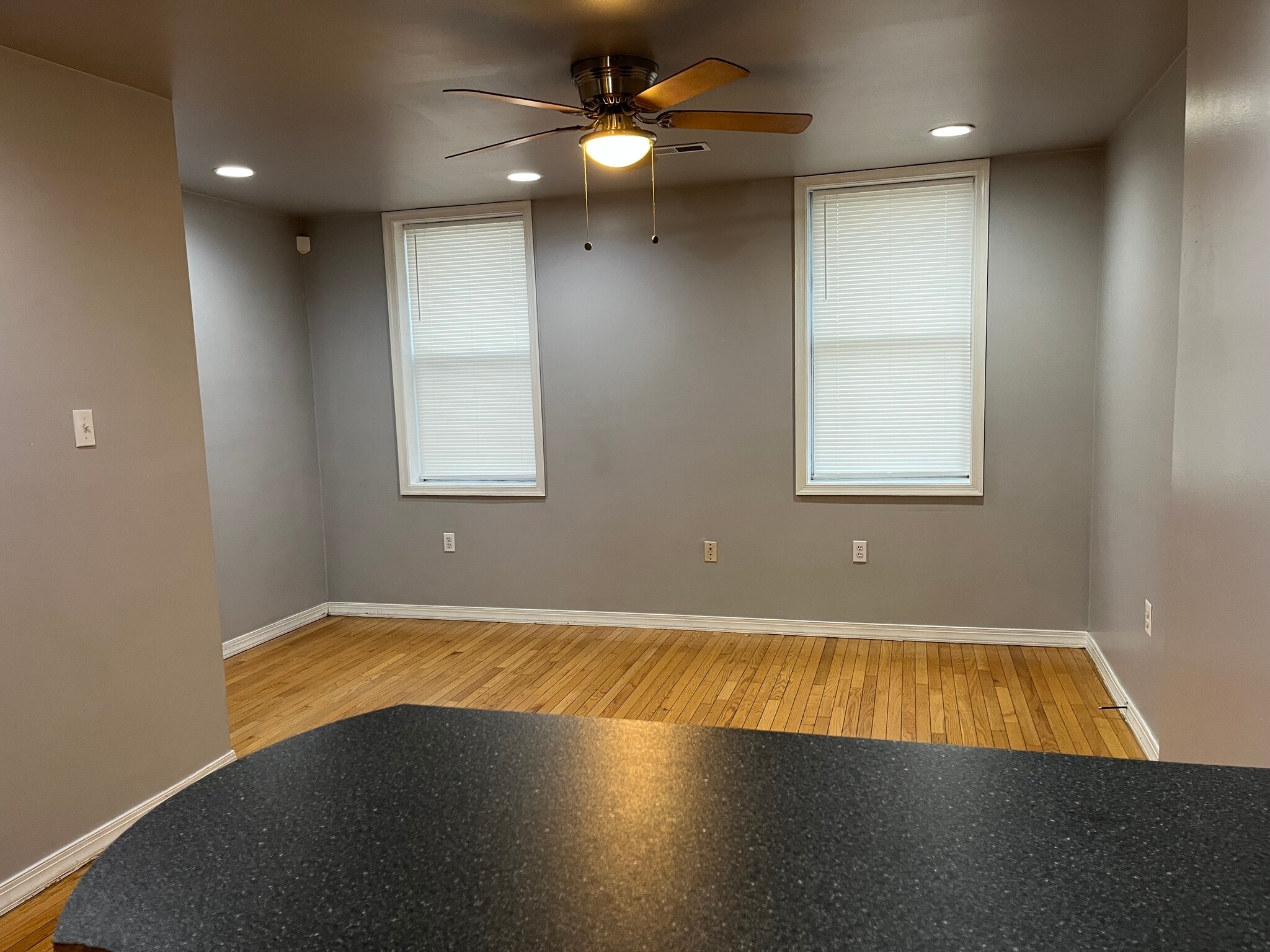 Building Photo - 4900 Walton Ave