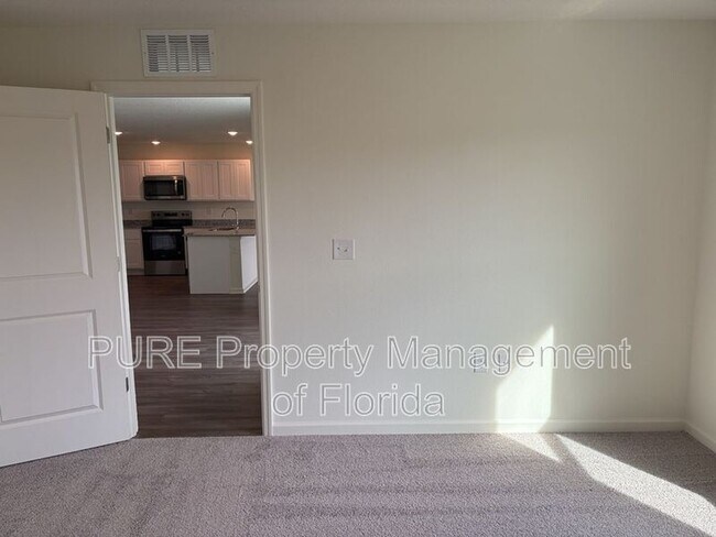 Building Photo - 2383 NW 22nd Ct