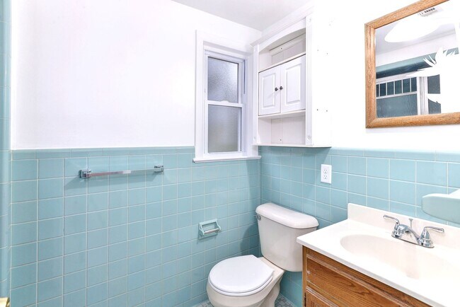 Building Photo - 309 Corbin Dr
