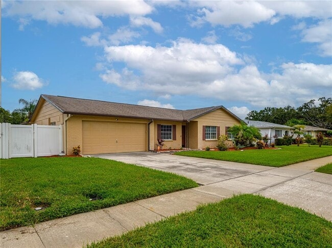 Building Photo - 14605 Brentwood Ln
