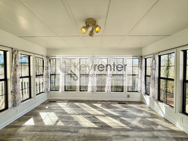 Building Photo - 510 Highview Cir