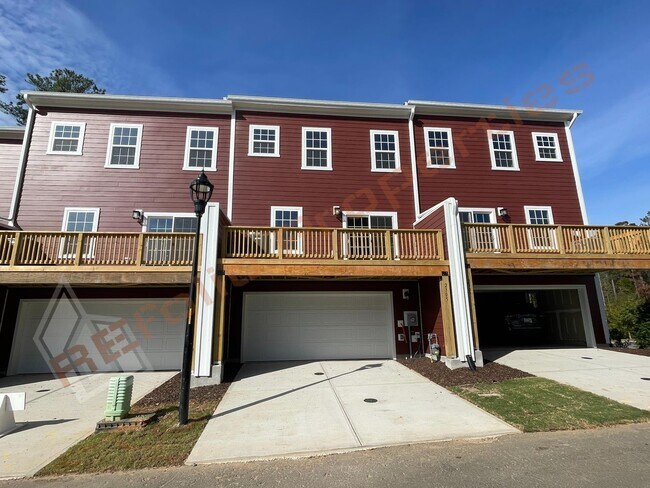 Building Photo - Beautiful brand new 3-Story Townhome | 4 B...