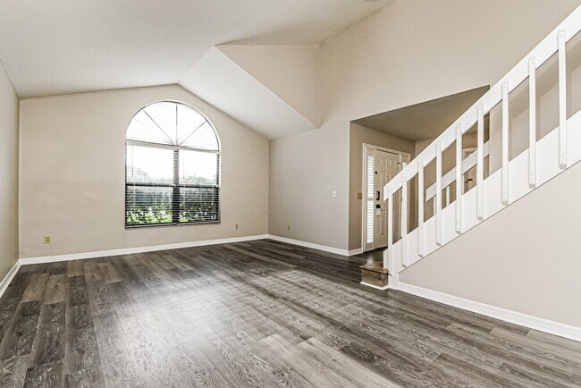 Building Photo - 2002 Kinder Ct