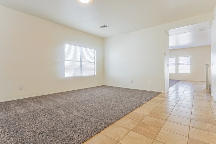 Building Photo - 2668 S Southwind Dr