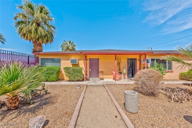 Primary Photo - 216 N 10th St