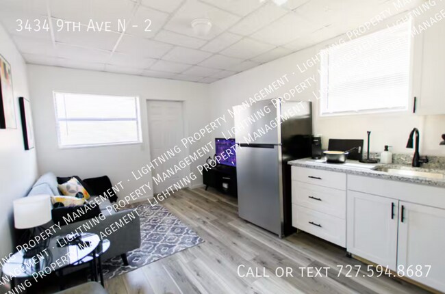 Building Photo - 3434 9th Ave N