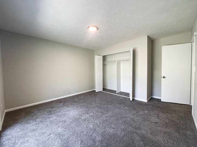 Building Photo - 709 54th St