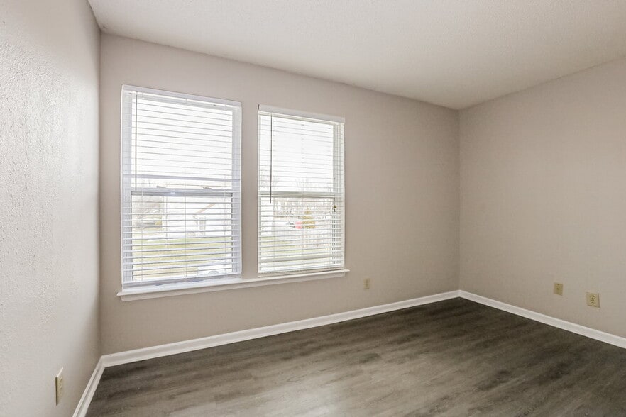 Building Photo - 9033 Southernwood Way