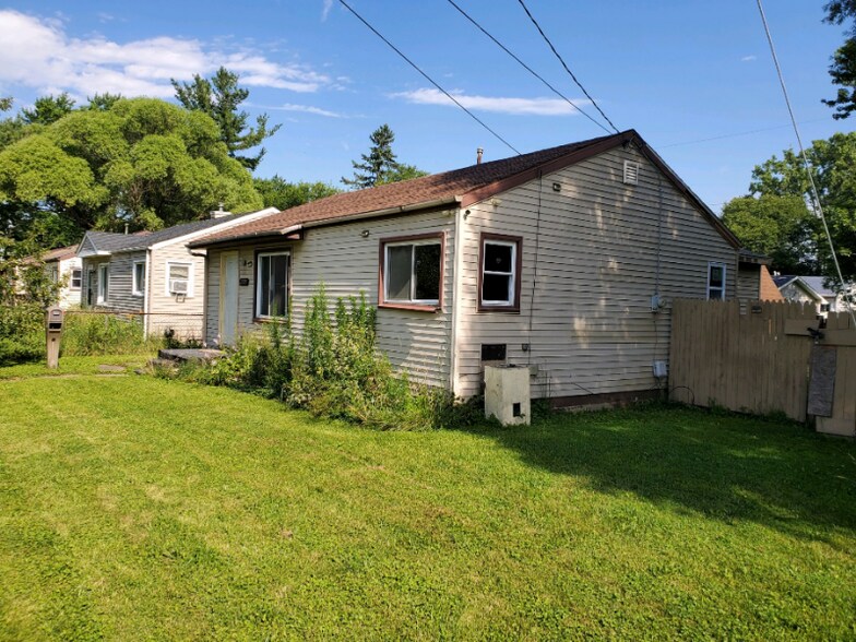 Building Photo - 2925 Colorado Ave