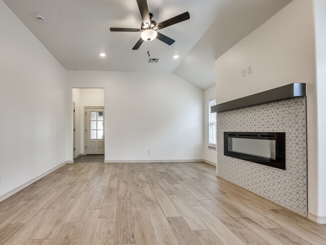 Building Photo - 4265 Overlook Pass