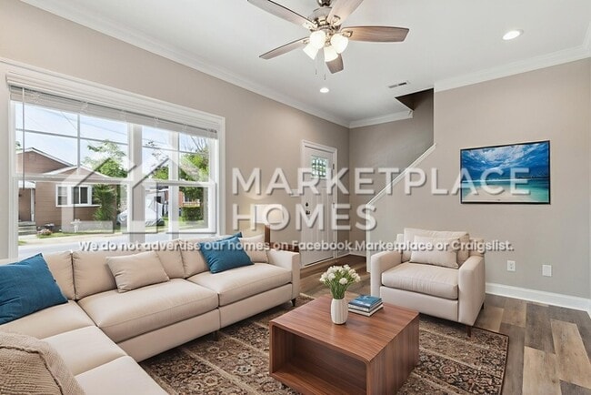 Building Photo - 542 Wilson St