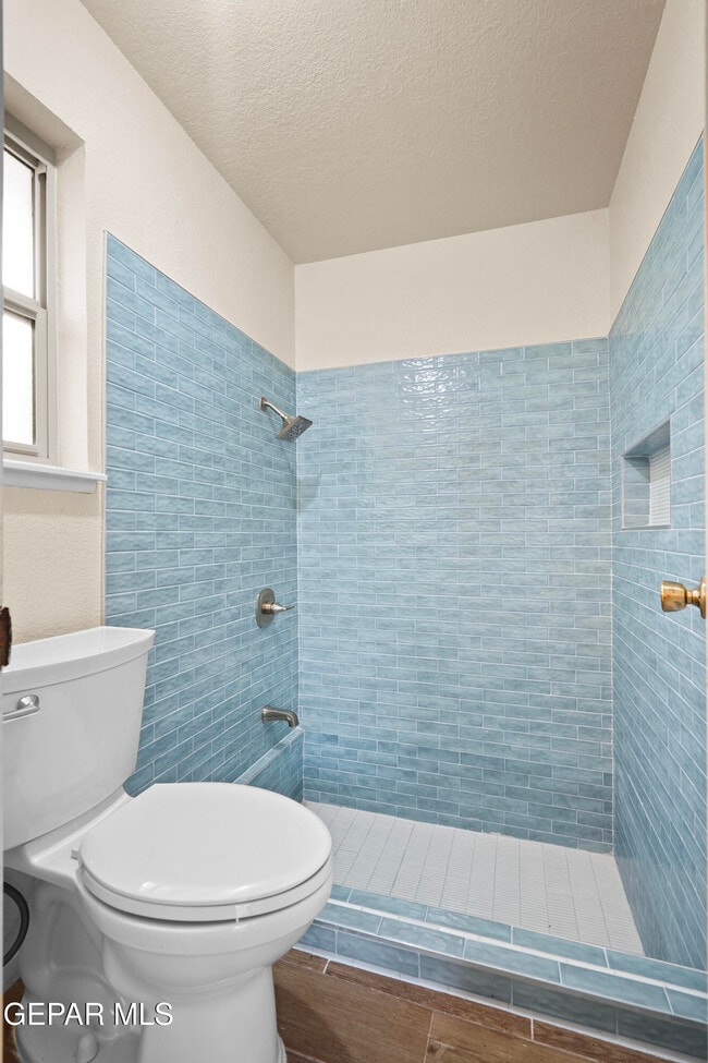 Building Photo - 7141 Gran Vida Dr