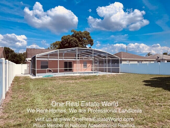 Building Photo - 802 Wyoming Ave