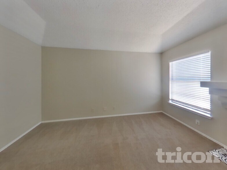 Building Photo - 8028 Copper Trail Dr