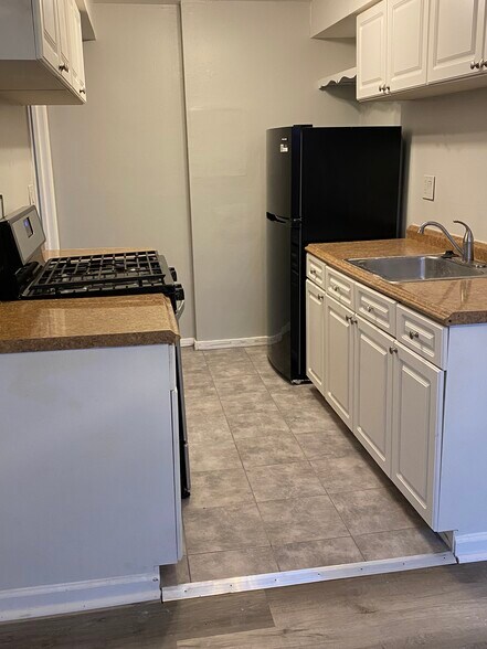 Kitchen - 3416 Ashfield Ln
