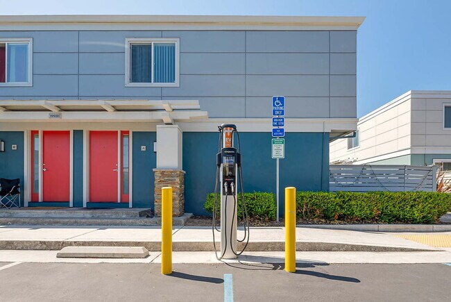 Building Photo - The Pointe at Cupertino