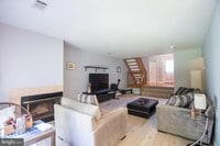 Building Photo - 15 Andover Cir