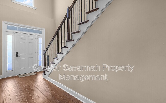Building Photo - 113 Greystone Dr
