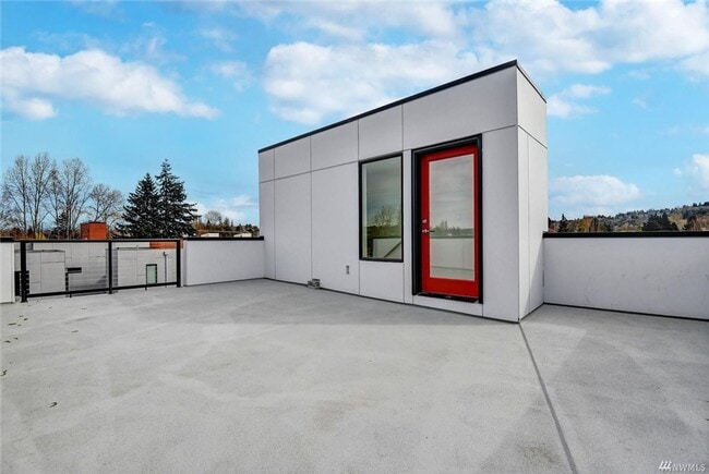 Building Photo - PMFRE-R531
