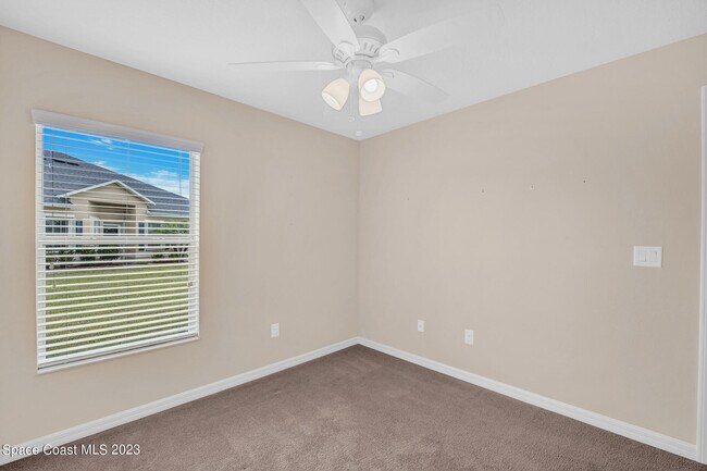Building Photo - 3496 Bancroft Dr