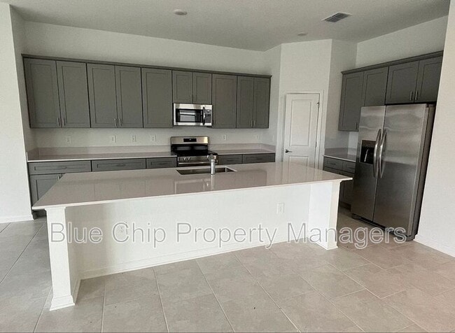 Building Photo - 3031 Country Side Dr