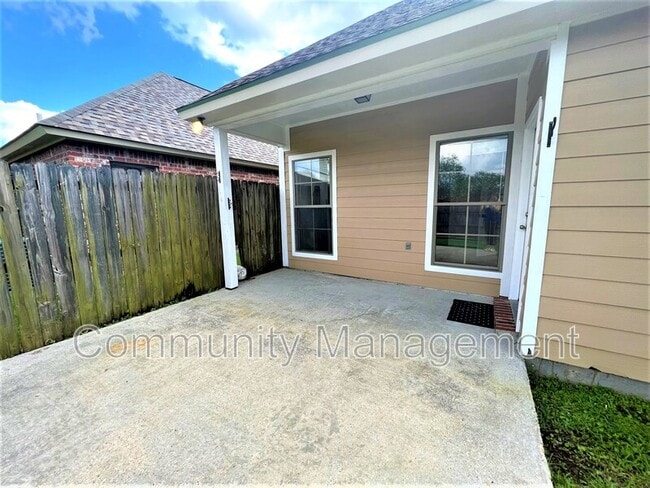 Building Photo - 40320 Creekway Cove Ct