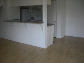 Building Photo - 659 Halyard St