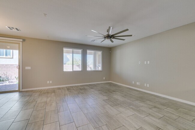 Building Photo - Beautiful Next-Gen Home with Private Entry Suite & Spacious Backyard