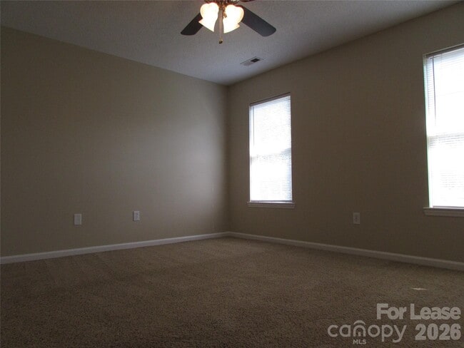 Building Photo - 108 Teaberry Ct