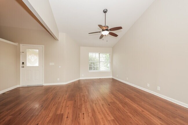 Building Photo - 3049 Brantley Dr