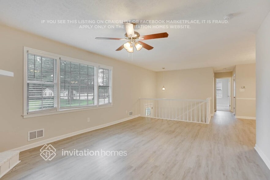 Building Photo - 205 Shiloh Run NW