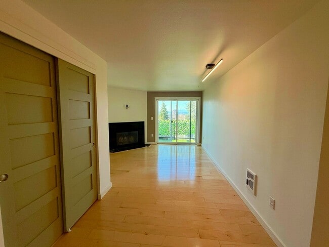 Building Photo - Belmont Lofts - Capitol Hill