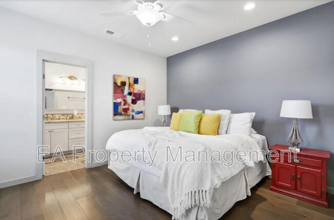 Building Photo - 1419 Coal Ave SW