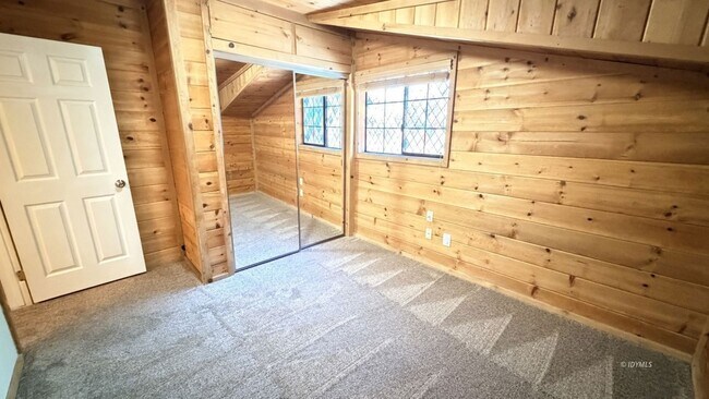 Building Photo - 54080 Pine Crest Ave