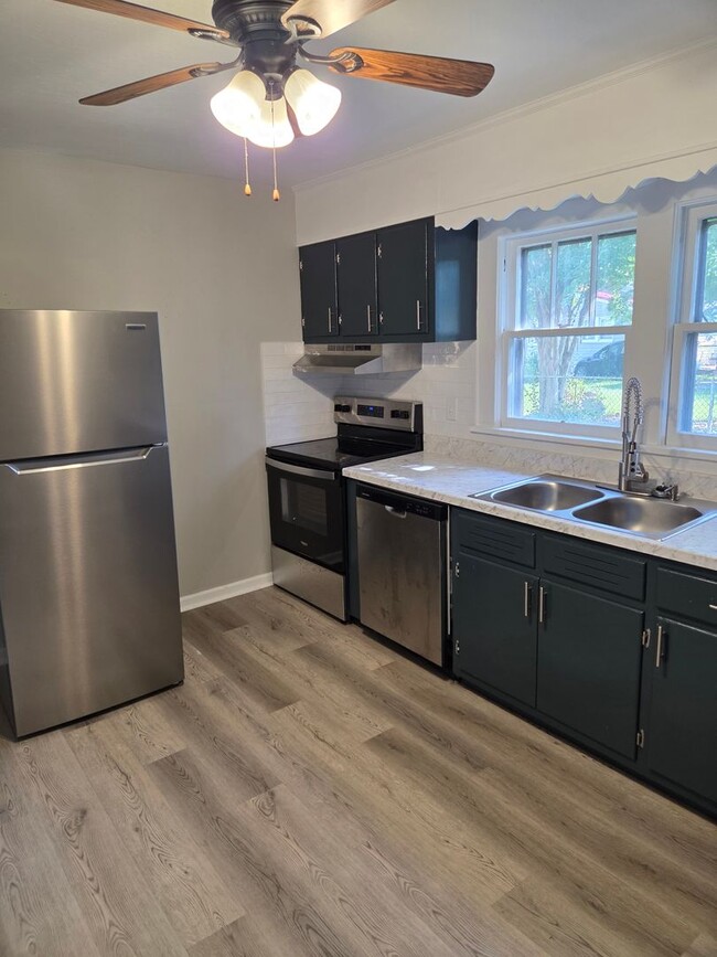 Building Photo - Cute 2 bed 1 bath home for rent.