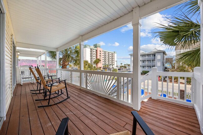 Building Photo - 111A S Yaupon Dr