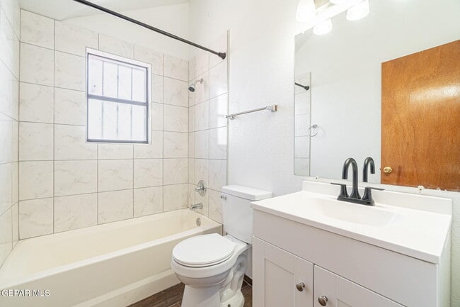 Building Photo - 10968 Whitey Ford St