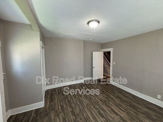 Building Photo - 545 Rockdale Ave