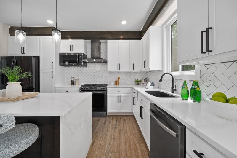 Building Photo - 1629 Forest Ave