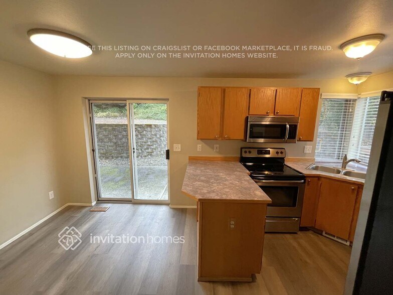 Building Photo - 22644 15th Ave S