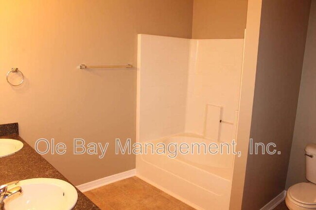 Building Photo - 8762 Fangorn Rd
