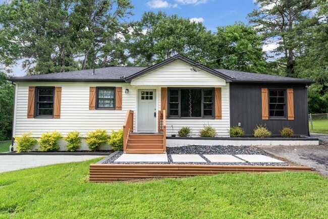 Building Photo - 1326 Stella Cir SW