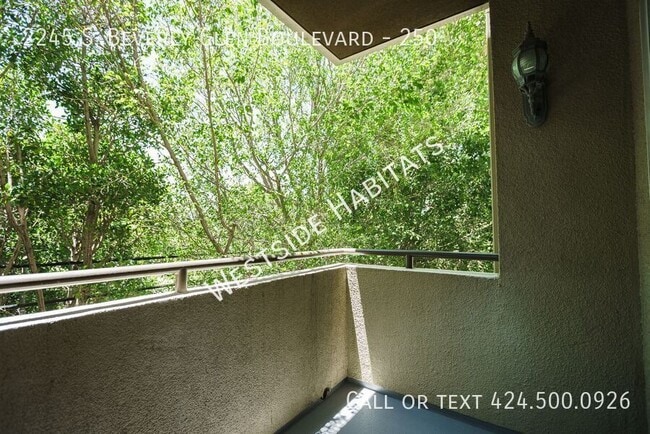 Building Photo - 2245 S Beverly Glen Blvd