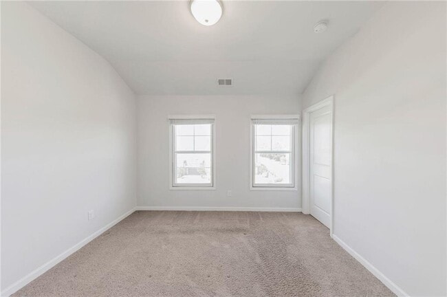 Building Photo - 3625 Hawthorne Terrace