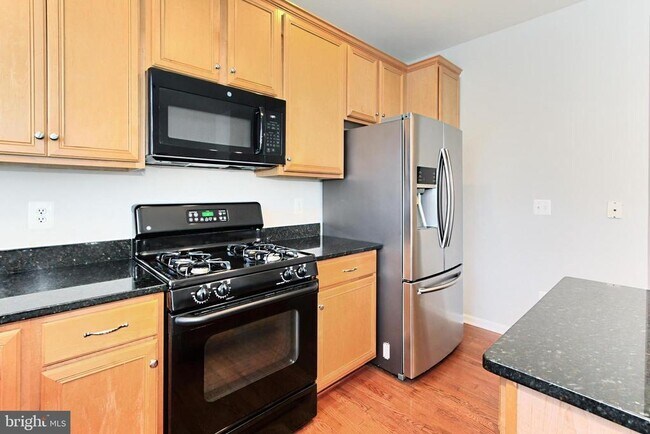 Building Photo - 20384 Bass Rocks Terrace