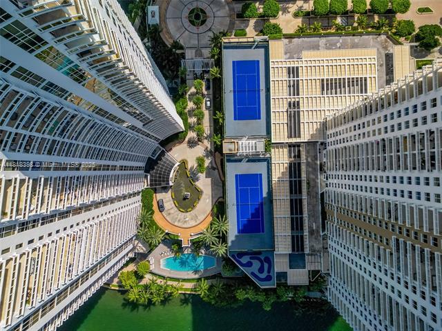 Building Photo - 901 Brickell Key Blvd