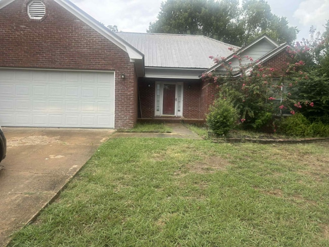 Building Photo - 4002 Sandstone Dr