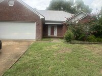 Building Photo - 4002 Sandstone Dr